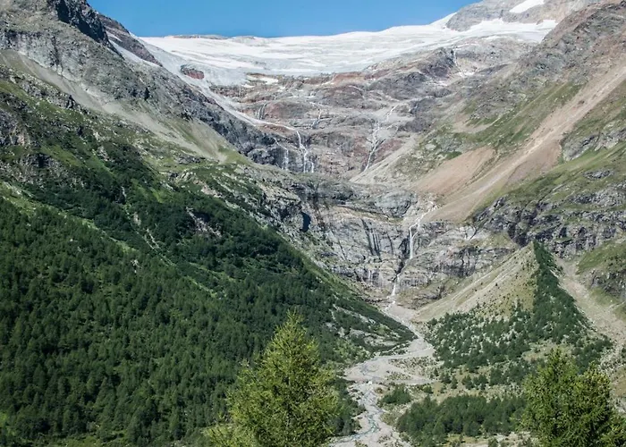 Corte Rossa Oda ve Kahvaltı 3*