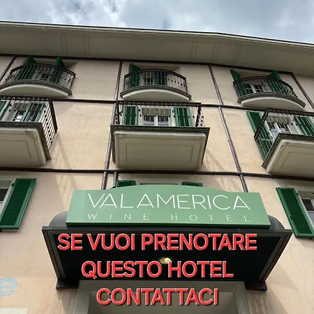 Corte Rossa Bed & Breakfast Tirano