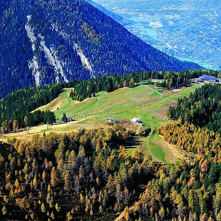 Alojamento de Acomodação e Pequeno-almoço Corte Rossa Tirano
