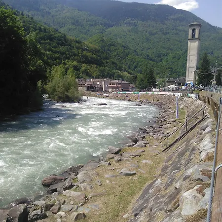 Alojamento de Acomodação e Pequeno-almoço Corte Rossa 3*