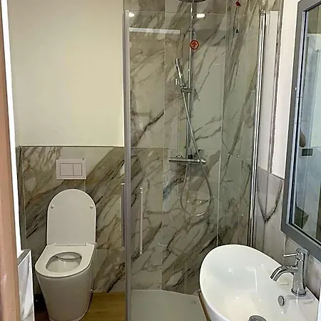 Corte Rossa Bed & Breakfast Tirano