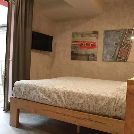Corte Rossa Bed & Breakfast Tirano